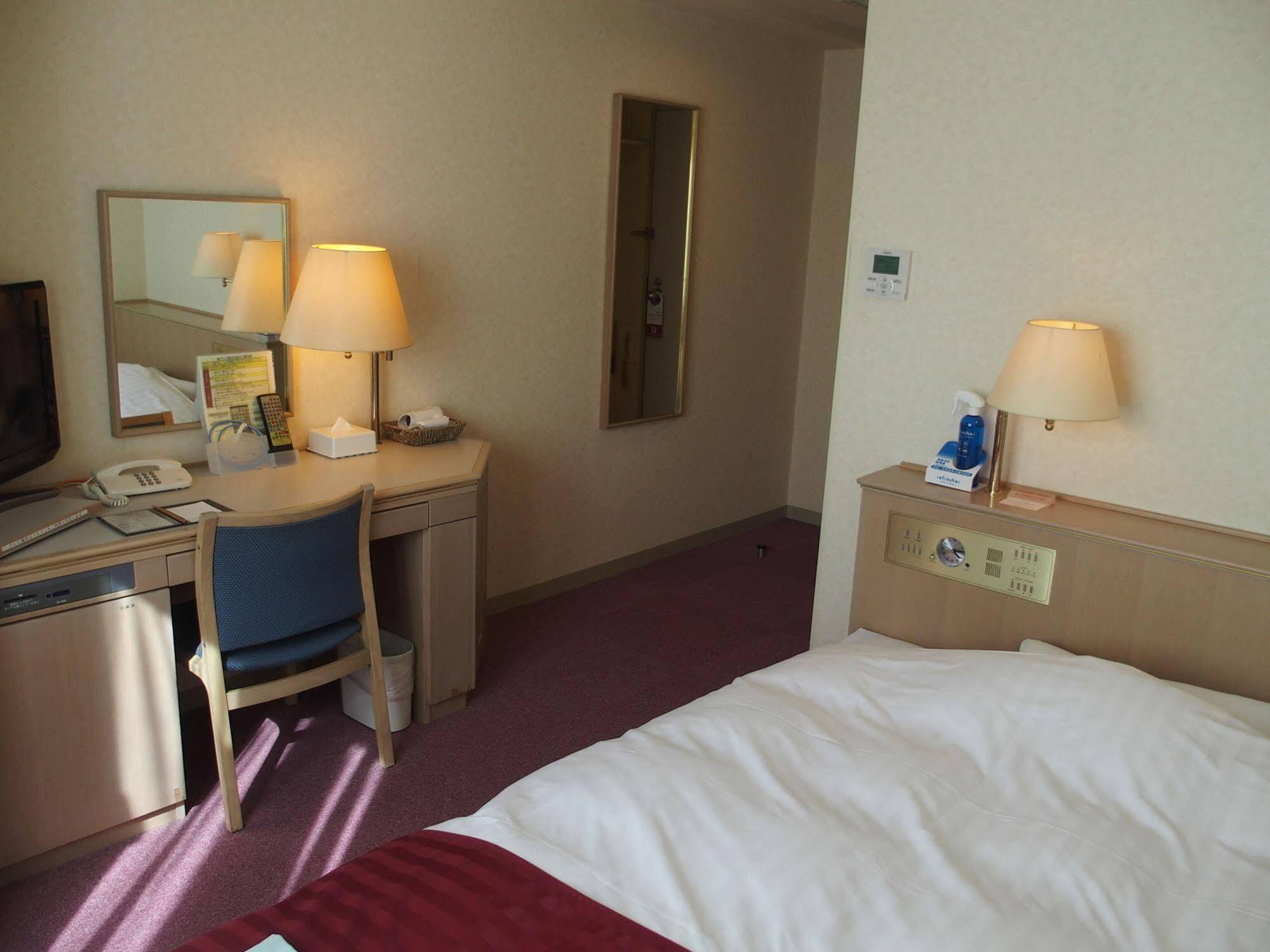 Hotel Livemax Budget Kagoshima Exterior photo